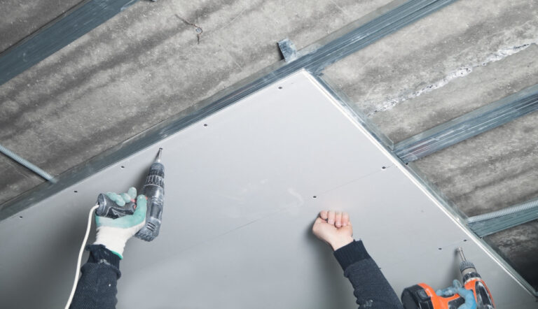 montaż sufitu